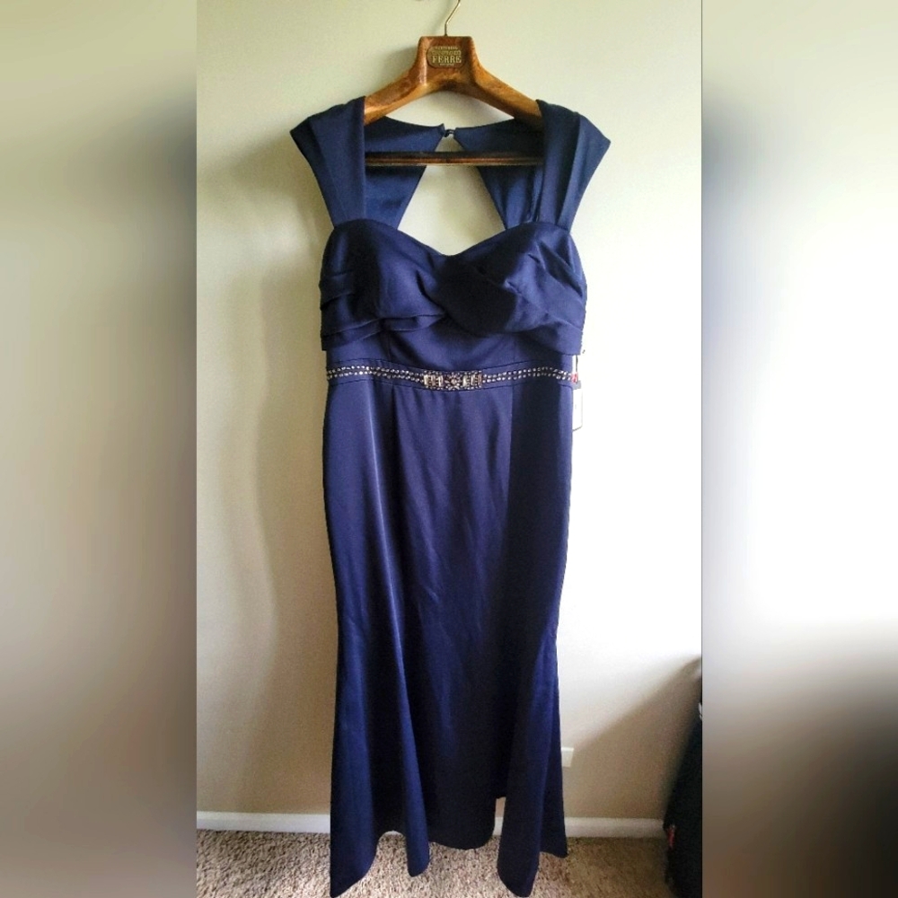 New - Adrianna Papell Mermaid Long Gown - Dark Navy Blue (Ink) Size: 16